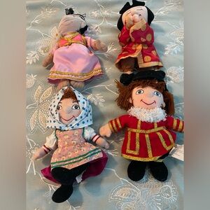 Disney It’s A Small World Beanie Like Dolls